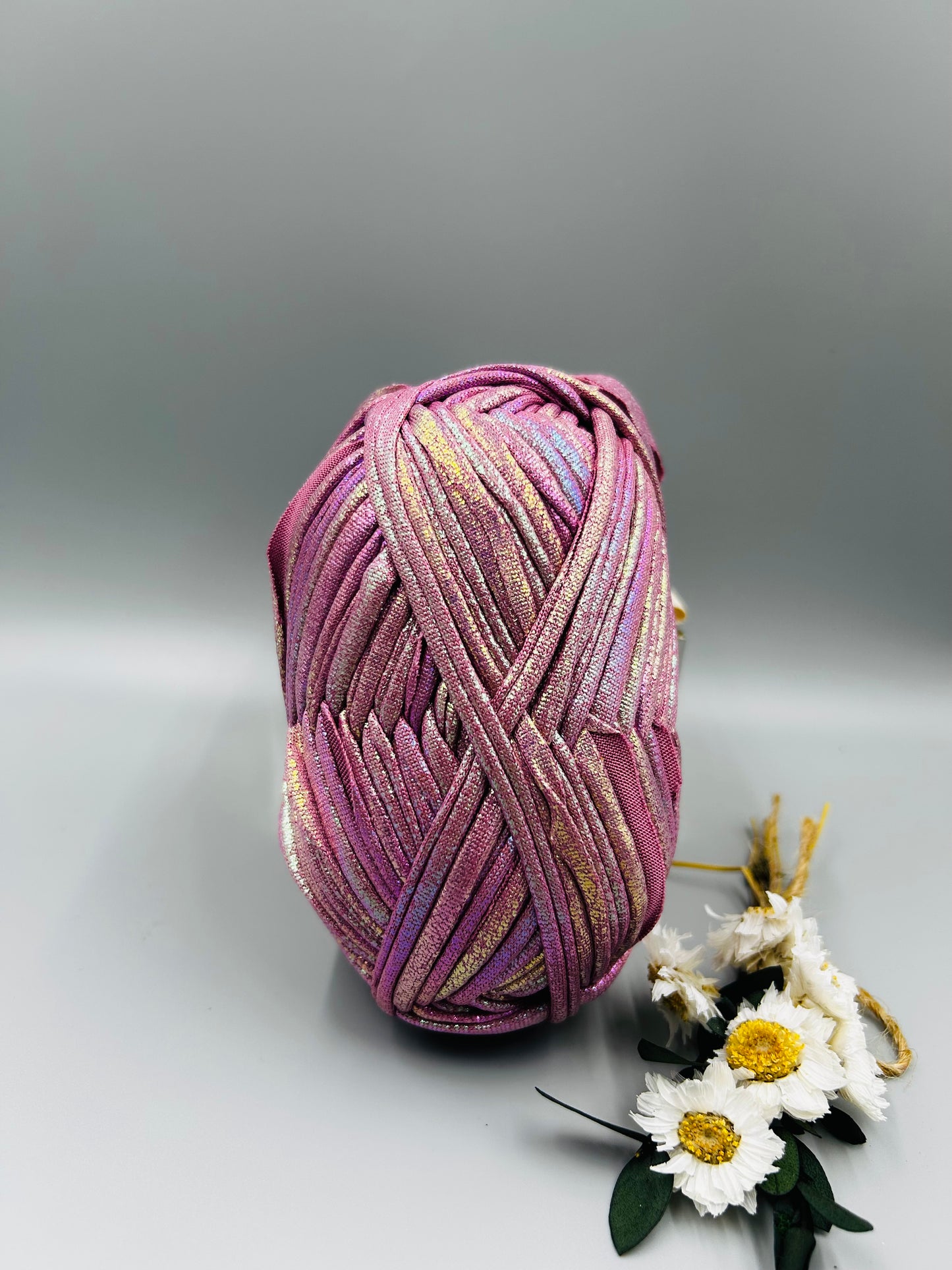 2 pcs 200g/7.05 ounces Iridescent shiny Faux leather Crochet T- shirt yarn